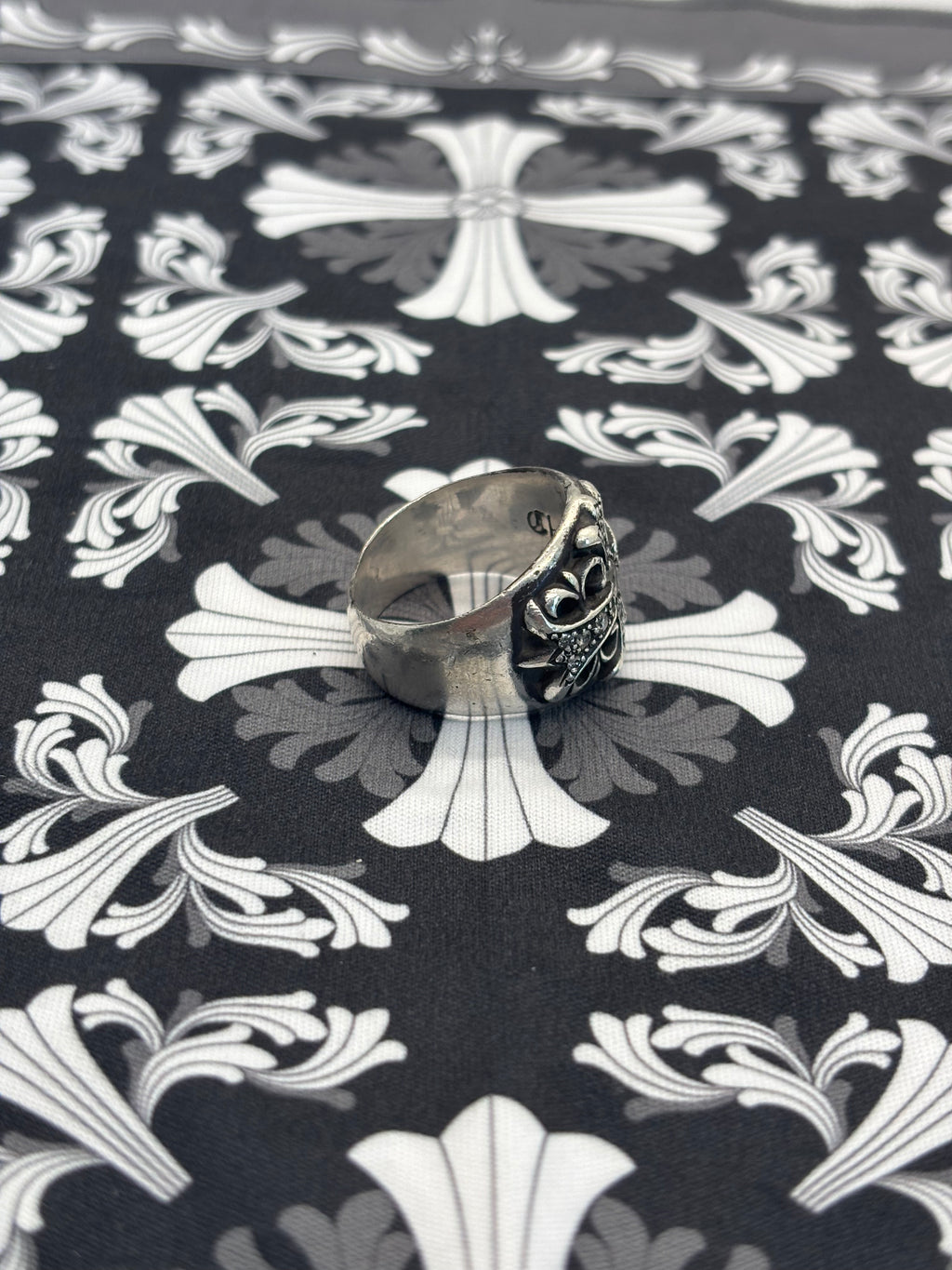 Chrome Hearts Factory Set Diamond Keeper Ring